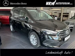 Schwarz Gebraucht 2023 Mercedes T180 Progressive Van / Kleinbus | 24.900 € (Guter Preis)