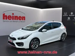 Weiß Gebraucht 2017 Kia Ceed GT-Track Limousine | 15.959 € (Fairer Preis)