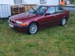 Rot Gebraucht 1992 BMW 320 Limousine | 8.000 €