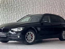 Schwarz Gebraucht 2018 BMW 320 Advantage Kombi | 17.290 € (Fairer Preis)
