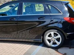 Grau Gebraucht 2013 Mercedes 200 Kombi | 7.600 €
