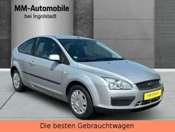 Silber Gebraucht 2007 Ford Focus Fun X Limousine | 2.890 € (Fairer Preis)