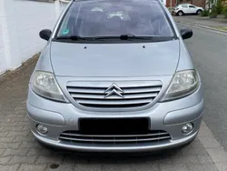 Silber Gebraucht 2004 Citroën C3 Exclusive Kleinwagen | 1.850 € (Fairer Preis)