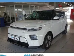 Weiss Neu 2024 Kia Soul EV Inspiration SUV | 31.976 € (Fairer Preis)