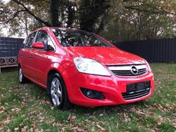 Rot Gebraucht 2008 Opel Zafira Van / Kleinbus | 4.799 € (Fairer Preis)