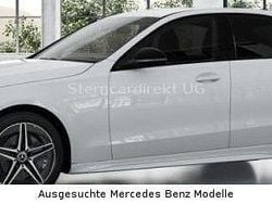 Polarweiß Gebraucht 2024 Mercedes C300e AMG Limousine | 44.890 € (Fairer Preis)