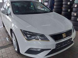 "candy" weiss Gebraucht 2017 Seat Leon FR Sport Kleinwagen | 11.000 € (Fairer Preis)