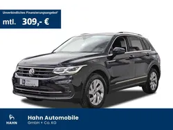 Deep black perleffekt Gebraucht 2021 VW Tiguan Life SUV | 24.395 € (Fairer Preis)