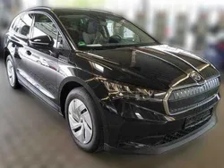 Schwarz metallic Gebraucht 2023 Skoda Enyaq iV Loft SUV | 26.250 € (Fairer Preis)