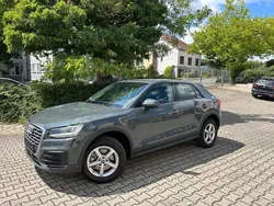 Grau Gebraucht 2017 Audi Q2 SUV | 15.480 € (Guter Preis)
