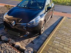 Schwarz Gebraucht 2013 Renault Clio GrandTour Kombi | 5.300 € (Fairer Preis)