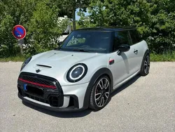Weiß Gebraucht 2021 Mini John Cooper Works Kleinwagen | 32.959 € (Teuer)