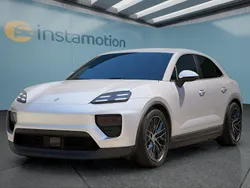 Grau Neu 2025 Porsche Macan SUV | 103.399 € (Guter Preis)