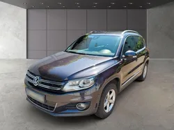 Grau Gebraucht 2016 VW Tiguan LOUNGE SUV | 17.900 € (Superpreis)