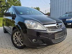 Schwarz Gebraucht 2011 Opel Zafira Innovation Van / Kleinbus | 3.999 € (Guter Preis)