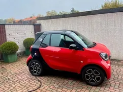 Rot Gebraucht 2018 Smart ForTwo Electric Drive Cabrio | 14.000 €