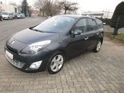 Grau Gebraucht 2011 Renault Grand Scénic III Van / Kleinbus | 5.990 € (Fairer Preis)