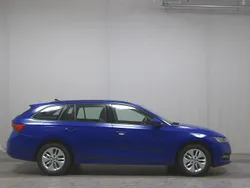 Blau Gebraucht 2021 Skoda Octavia Ambition Kombi | 17.480 € (Guter Preis)