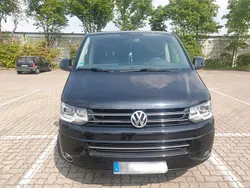 Schwarz Gebraucht 2012 VW T5 Highline Van | 21.850 € (Teuer)