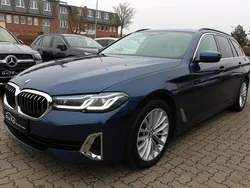 Blau Gebraucht 2021 BMW 530 Luxury Line Kombi | 35.900 € (Fairer Preis)