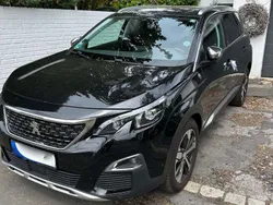 Schwarz Gebraucht 2018 Peugeot 5008 Van / Kleinbus | 16.500 € (Fairer Preis)