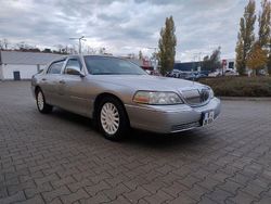 Grau Gebraucht 2003 Lincoln Town Car Limousine | 10.990 €