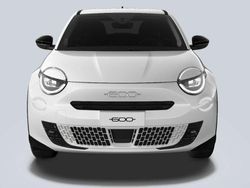 Weiß (gelato weiß) Neu 2025 Fiat 600 Business SUV | 28.490 € (Fairer Preis)