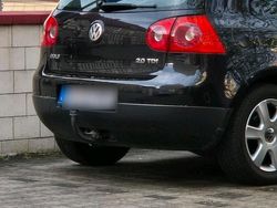 Schwarz Gebraucht 2004 VW Golf V Kleinwagen | 4.100 € (Fairer Preis)