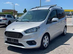 Polarsilber metallic Gebraucht 2020 Ford Tourneo Courier Trend Van / Kleinbus | 10.750 € (Guter Preis)