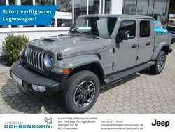 Grau Gebraucht 2023 Jeep Gladiator Overland SUV | 68.990 € (Fairer Preis)