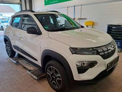 Weiß Gebraucht 2023 Dacia Spring Essentiel Kleinwagen | 14.996 € (Fairer Preis)