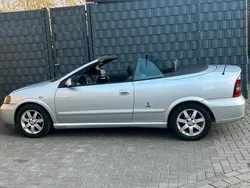 Grau Gebraucht 2003 Opel Astra Cabriolet Cabrio | 2.450 € (Etwas zu teuer)