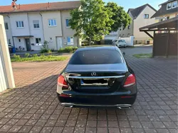 Schwarz Gebraucht 2018 Mercedes E220 Avantgarde Limousine | 27.990 € (Fairer Preis)