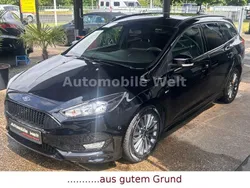 Schwarz Gebraucht 2018 Ford Focus ST-Line Kombi | 12.980 € (Guter Preis)