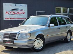 Silber Gebraucht 1995 Mercedes E200 Kombi | 11.990 €