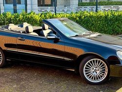 Schwarz Gebraucht 2006 Mercedes CLK200 Elegance Cabrio | 12.990 €