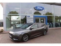 Magneticgrau (metallic) Gebraucht 2024 Ford Focus ST-Line X Kombi | 28.950 € (Teuer)