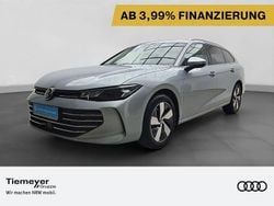 Silber Gebraucht 2025 VW Passat IQ Drive Kombi | 34.270 €