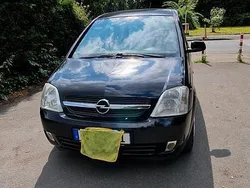 Schwarz Gebraucht 2006 Opel Meriva Van / Kleinbus | 2.200 € (Fairer Preis)
