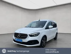 Weiß Gebraucht 2022 Mercedes T180 Progressive Van / Kleinbus | 27.440 € (Etwas zu teuer)