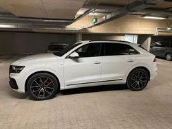 Weiß Gebraucht 2019 Audi Q8 S-Line SUV | 59.381 € (Etwas zu teuer)