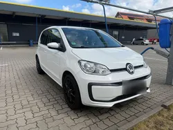 Weiß Gebraucht 2018 VW up! Kleinwagen | 7.000 € (Etwas zu teuer)
