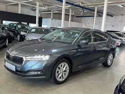 Grau Gebraucht 2021 Skoda Octavia First Edition Limousine | 20.890 € (Fairer Preis)