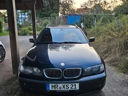Schwarz Gebraucht 2004 BMW 320 Exclusive Kombi | 2.500 € (Fairer Preis)