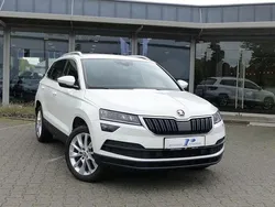 Candyweiss Gebraucht 2021 Skoda Karoq Style SUV | 19.980 € (Fairer Preis)