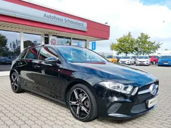 Schwarz Gebraucht 2020 Mercedes A180 Limousine | 19.690 € (Guter Preis)
