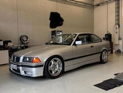 Silber Gebraucht 1992 BMW 325 M Sport Coupé | 17.936 €