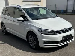 Weiß Gebraucht 2021 VW Touran Highline Van / Kleinbus | 23.480 € (Superpreis)