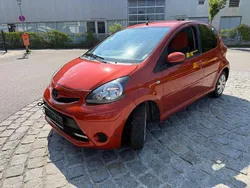 Orange Gebraucht 2012 Toyota Aygo Connect Style Kleinwagen | 3.999 € (Fairer Preis)