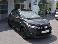Schwarz Gebraucht 2023 Dacia Sandero Extreme Kleinwagen | 17.980 € (Fairer Preis)